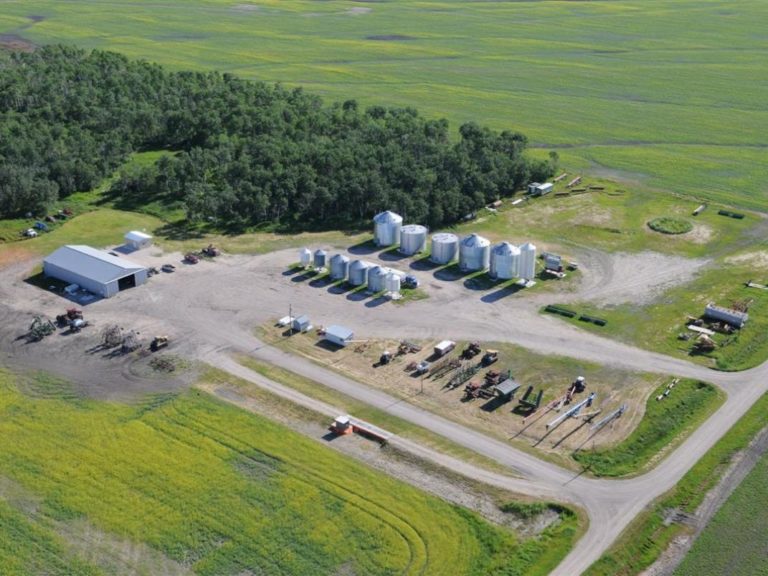 Grain Farm Gypsumville, Manitoba 6289 Royal LePage Riverbend