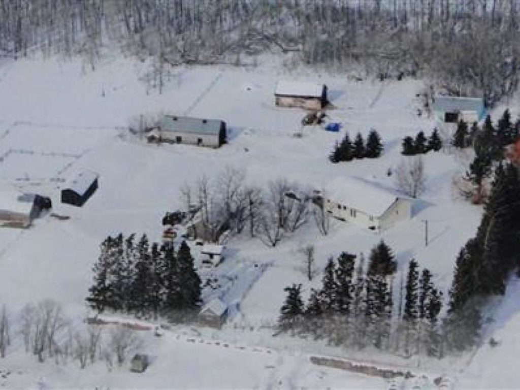 Hobby Farm Gilbert Plains, Manitoba 5789 Royal LePage Riverbend