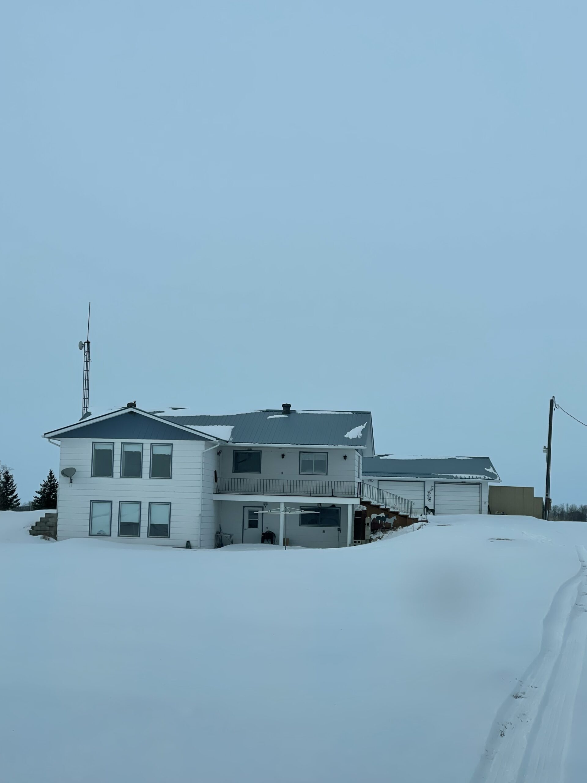 Hobby Farm Reston, Manitoba 16270 Royal LePage Riverbend Realty